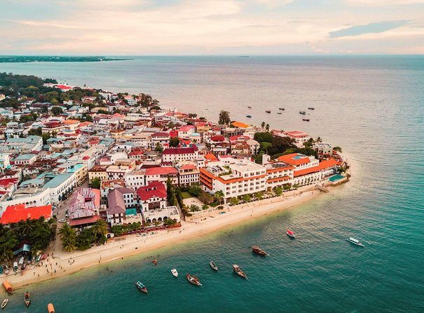 Explore Stone Town 3