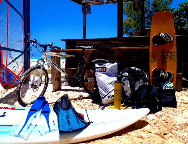 Kite surf with Indian Ocean Breezes. 3